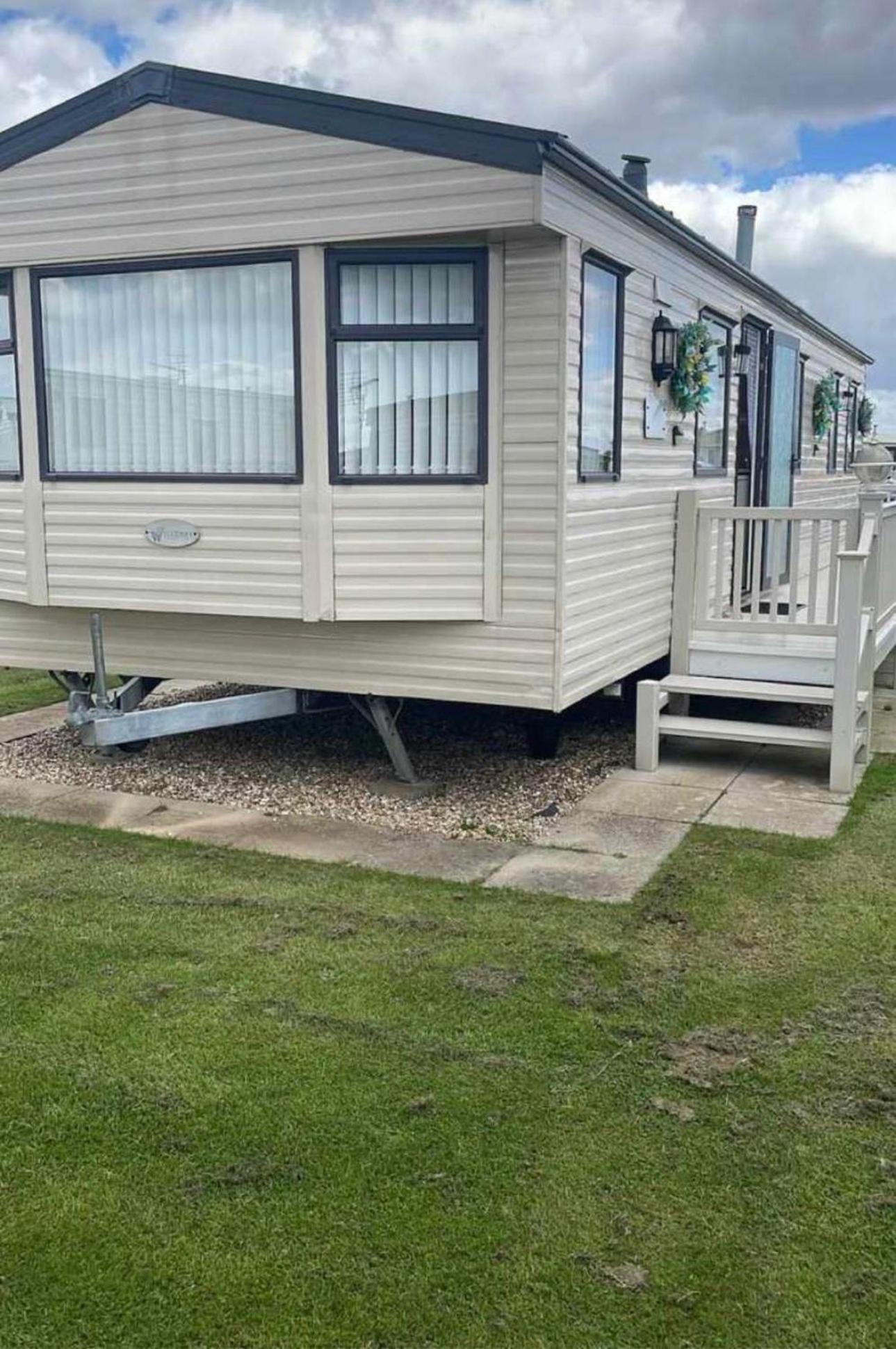 Browns Caravan Rentals, 8 Berth, The Chase, Ingoldmells Apartment *